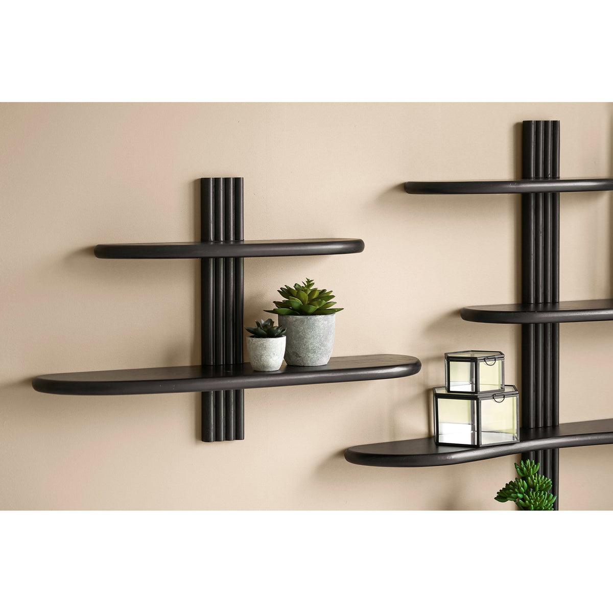 Aliano Wandplank - eiken, zwart 65 x 17,5 x 42,5 cm